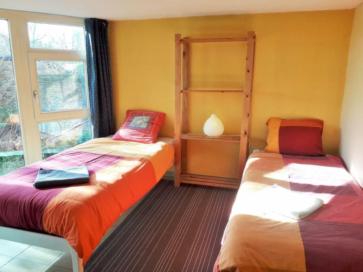 Appartement 2 Chambres Au Calme Et Au Vert, A Лувен-ла-Ньов Екстериор снимка